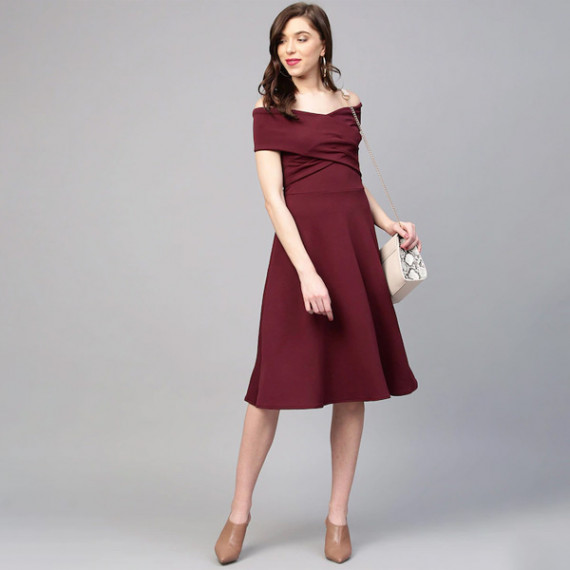 https://www.fitdrop.in/products/off-shoulder-pleated-fit-flare-dress