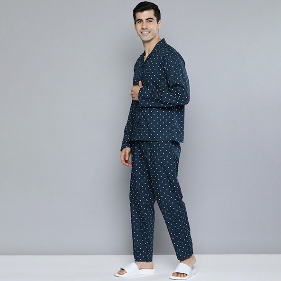 https://www.fitdrop.in/products/men-navy-blue-white-printed-pure-cotton-night-suit