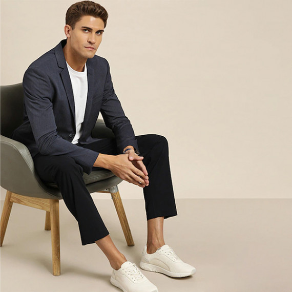 https://www.fitdrop.in/products/men-navy-blue-slim-fit-self-design-smart-casual-blazer