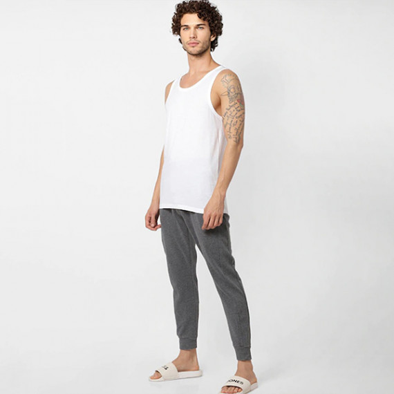 https://www.fitdrop.in/products/men-pack-of-2-white-solid-innerwear-vests