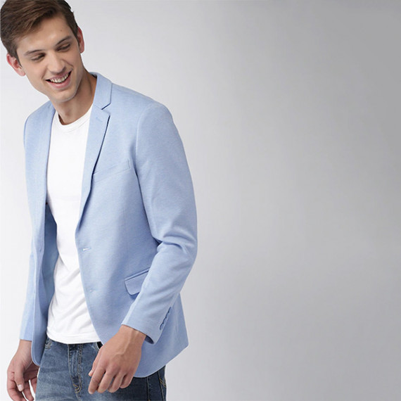 https://www.fitdrop.in/products/men-blue-solid-single-breasted-knitted-blazer