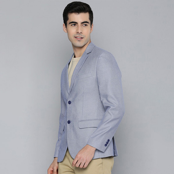 https://www.fitdrop.in/products/men-blue-self-design-textured-regular-fit-smart-casual-blazer