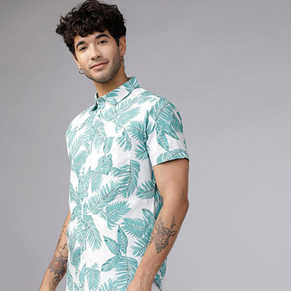 https://www.fitdrop.in/products/men-green-white-slim-fit-printed-casual-shirt