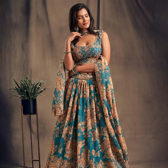 https://www.fitdrop.in/products/blue-beige-printed-semi-stitched-lehenga-unstitched-blouse-with-dupatta