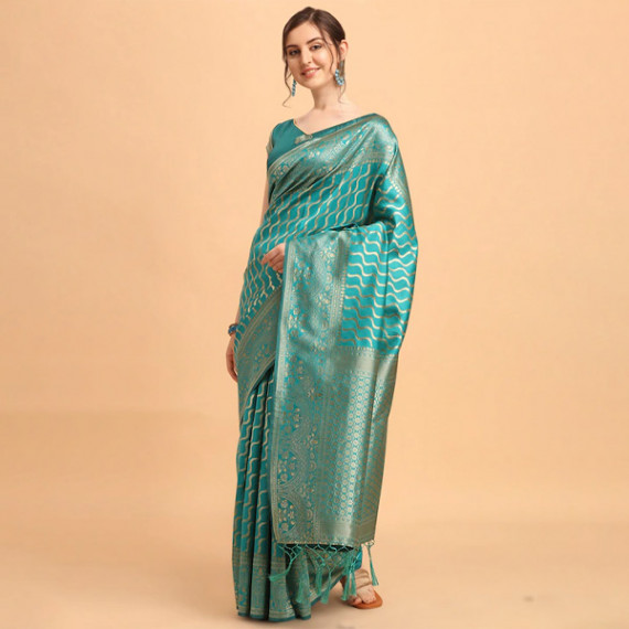 https://www.fitdrop.in/products/green-gold-toned-silk-blend-fusion-leheriya-saree